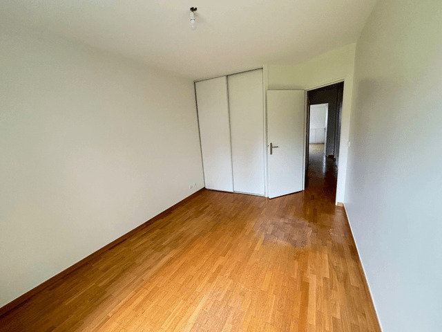 Appartement a louer  - 5 pièce(s) - 101 m2 - Surfyn