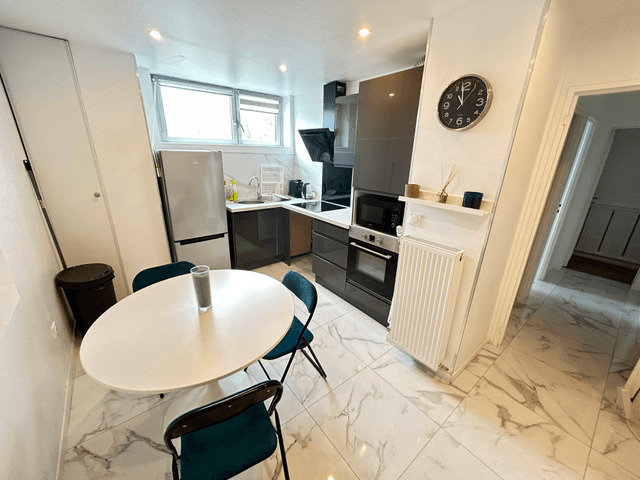 Appartement a louer  - 4 pièce(s) - 58 m2 - Surfyn