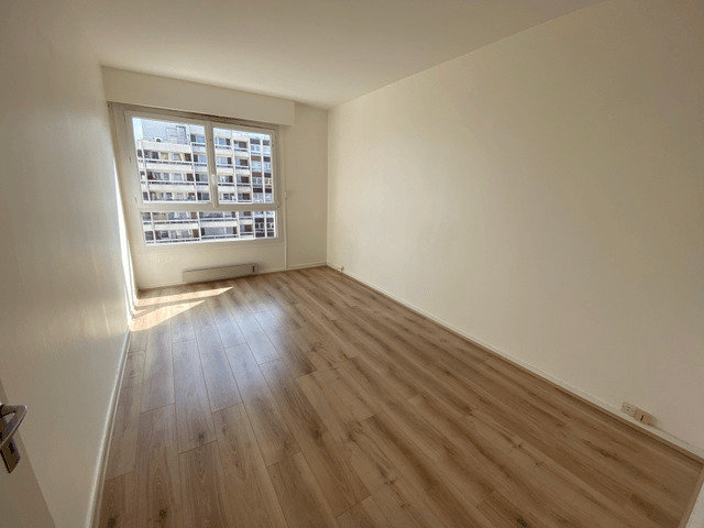 Appartement a louer  - 5 pièce(s) - 101 m2 - Surfyn