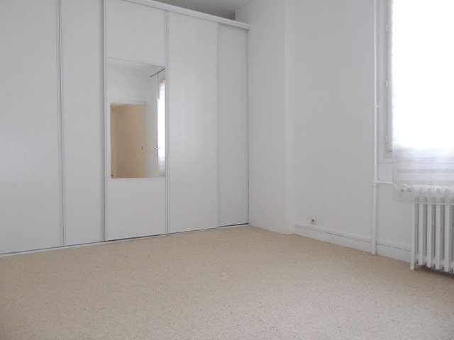 Appartement a louer  - 3 pièce(s) - 68.9 m2 - Surfyn
