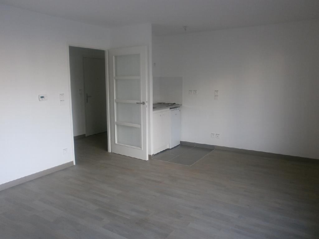 Appartement a louer suresnes - 1 pièce(s) - 32 m2 - Surfyn