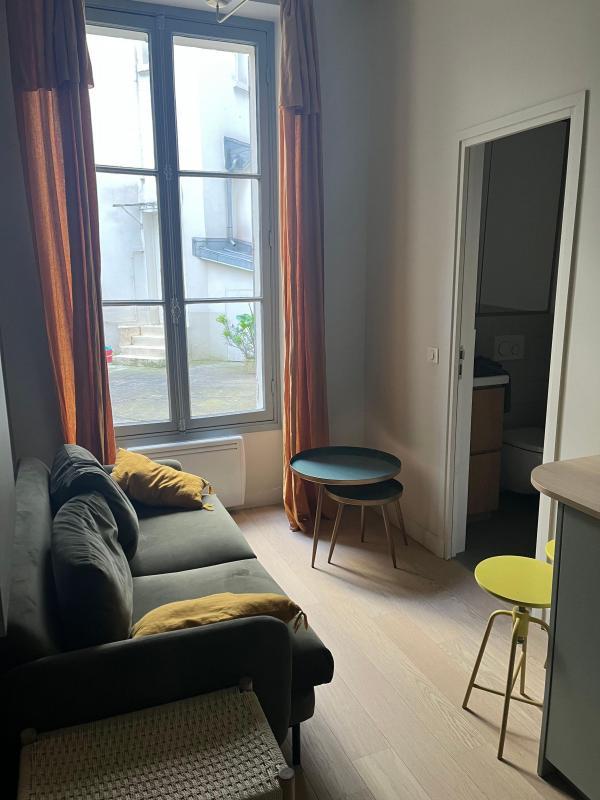 Appartement 2 pièce(s) 20 m²à louer Paris-16e-arrondissement
