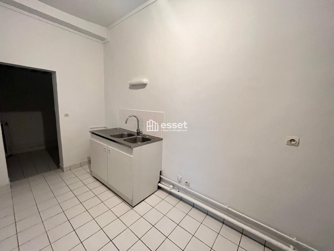 Appartement a louer  - 2 pièce(s) - 80 m2 - Surfyn