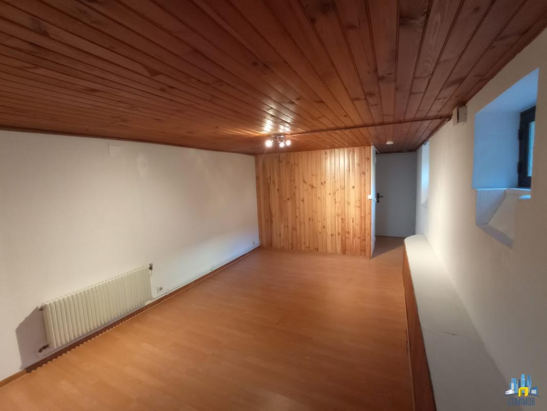 Maison a louer courbevoie - 2 pièce(s) - 58 m2 - Surfyn
