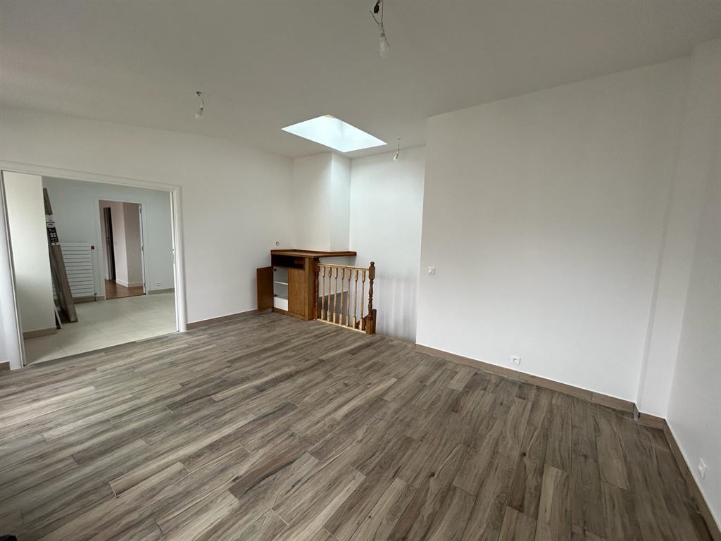 Appartement a louer paris-12e-arrondissement - 3 pièce(s) - 66 m2 - Surfyn