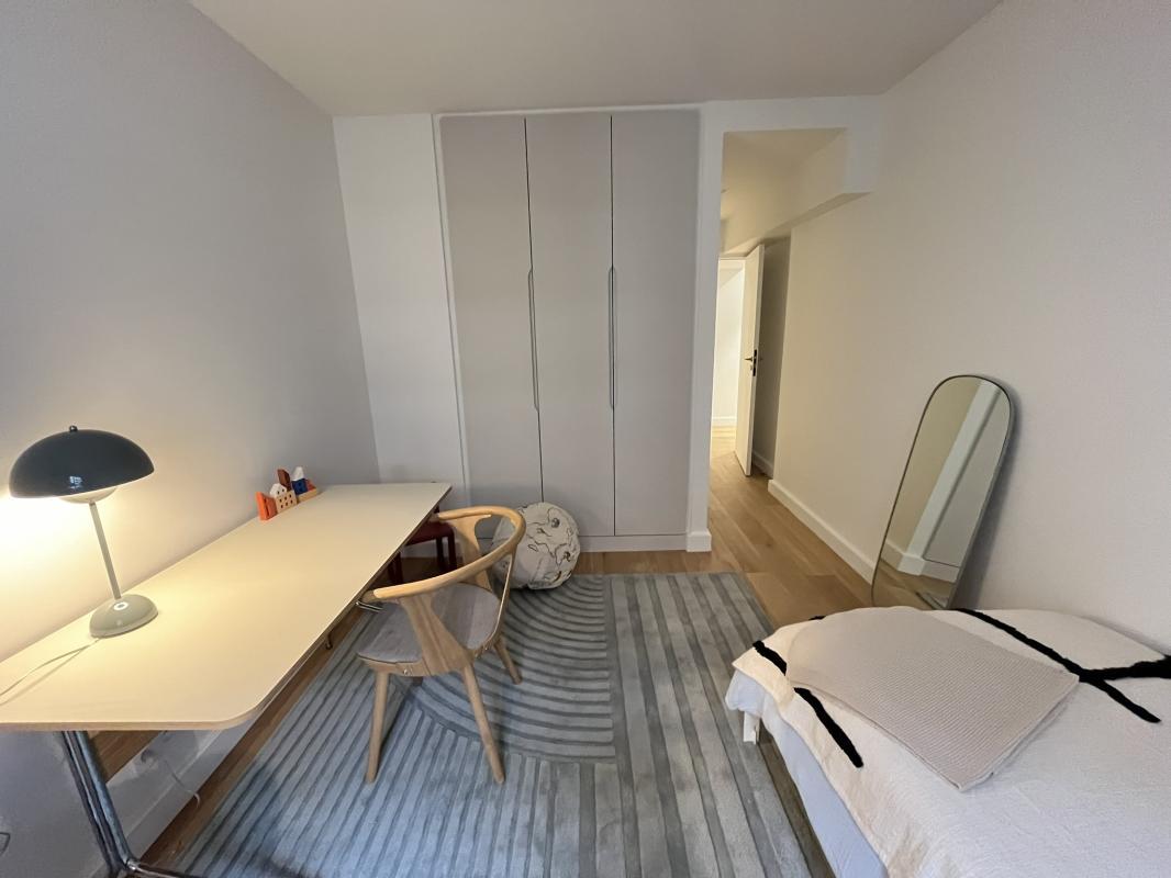 Appartement a louer paris-15e-arrondissement - 5 pièce(s) - 103 m2 - Surfyn