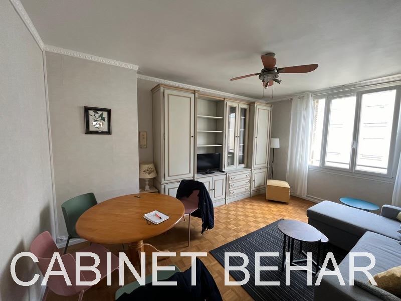 Appartement 2 pièce(s) 50 m²à louer Paris-11e-arrondissement