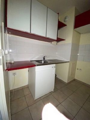 Appartement a louer saint-ouen-l'aumone - 2 pièce(s) - 45 m2 - Surfyn