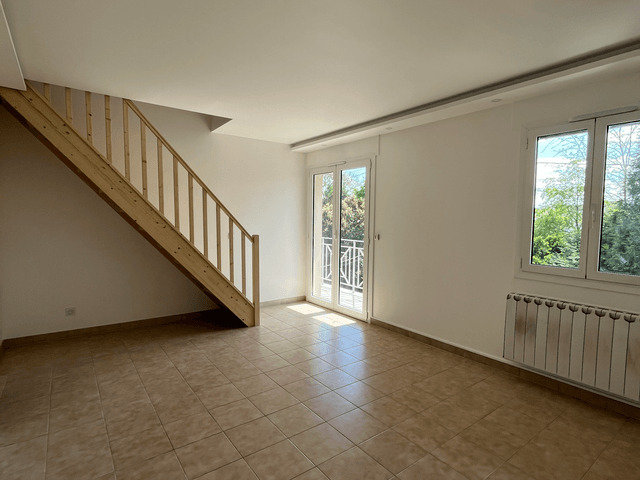 Appartement a louer  - 4 pièce(s) - 70 m2 - Surfyn