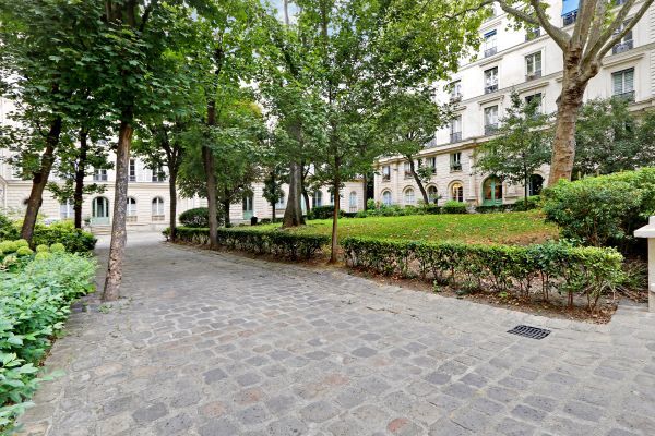 Appartement a louer paris-9e-arrondissement - 2 pièce(s) - 9 m2 - Surfyn