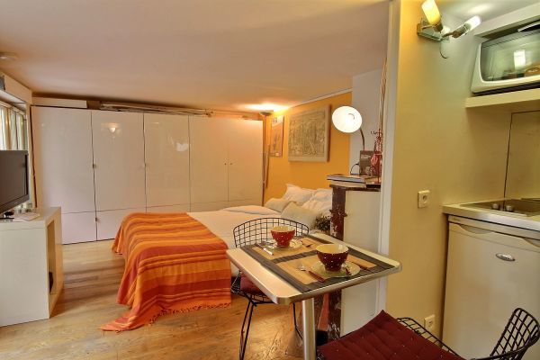 Appartement a louer  - 2 pièce(s) - 21 m2 - Surfyn