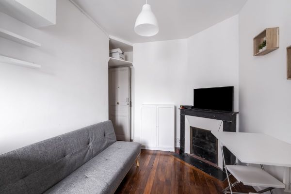 Appartement a louer paris-18e-arrondissement - 2 pièce(s) - 10 m2 - Surfyn