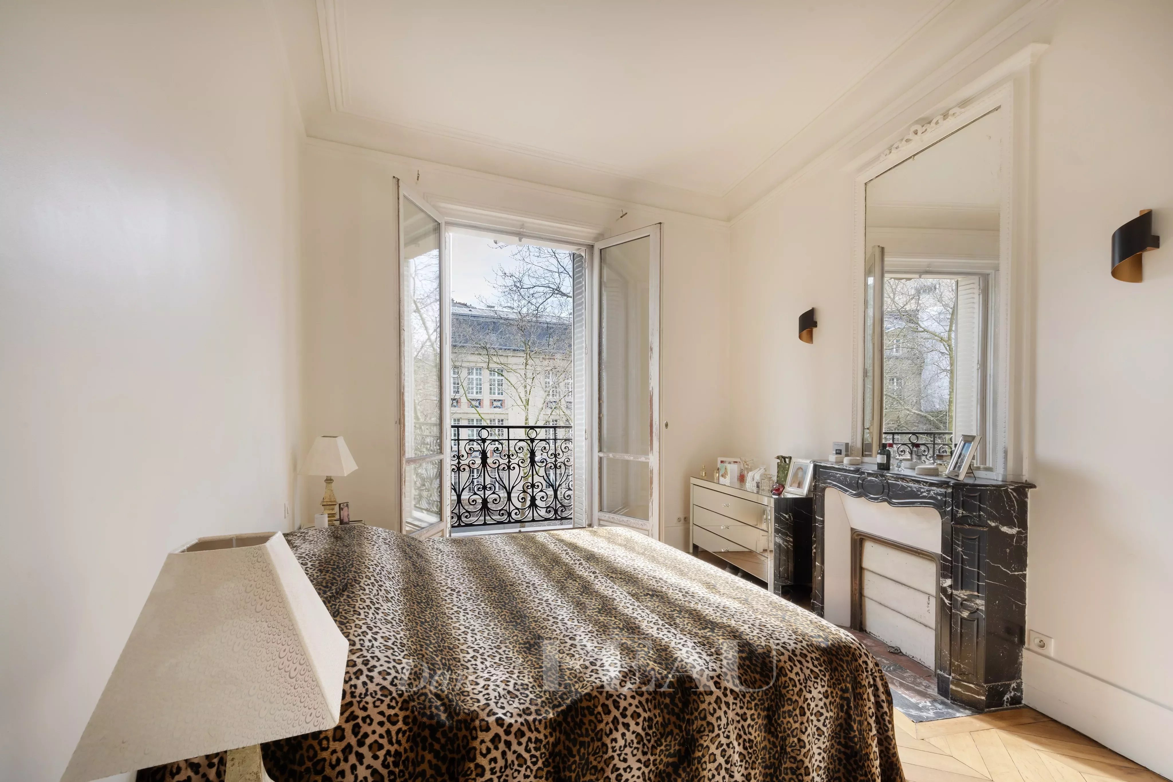 Appartement a louer paris-7e-arrondissement - 5 pièce(s) - 124 m2 - Surfyn