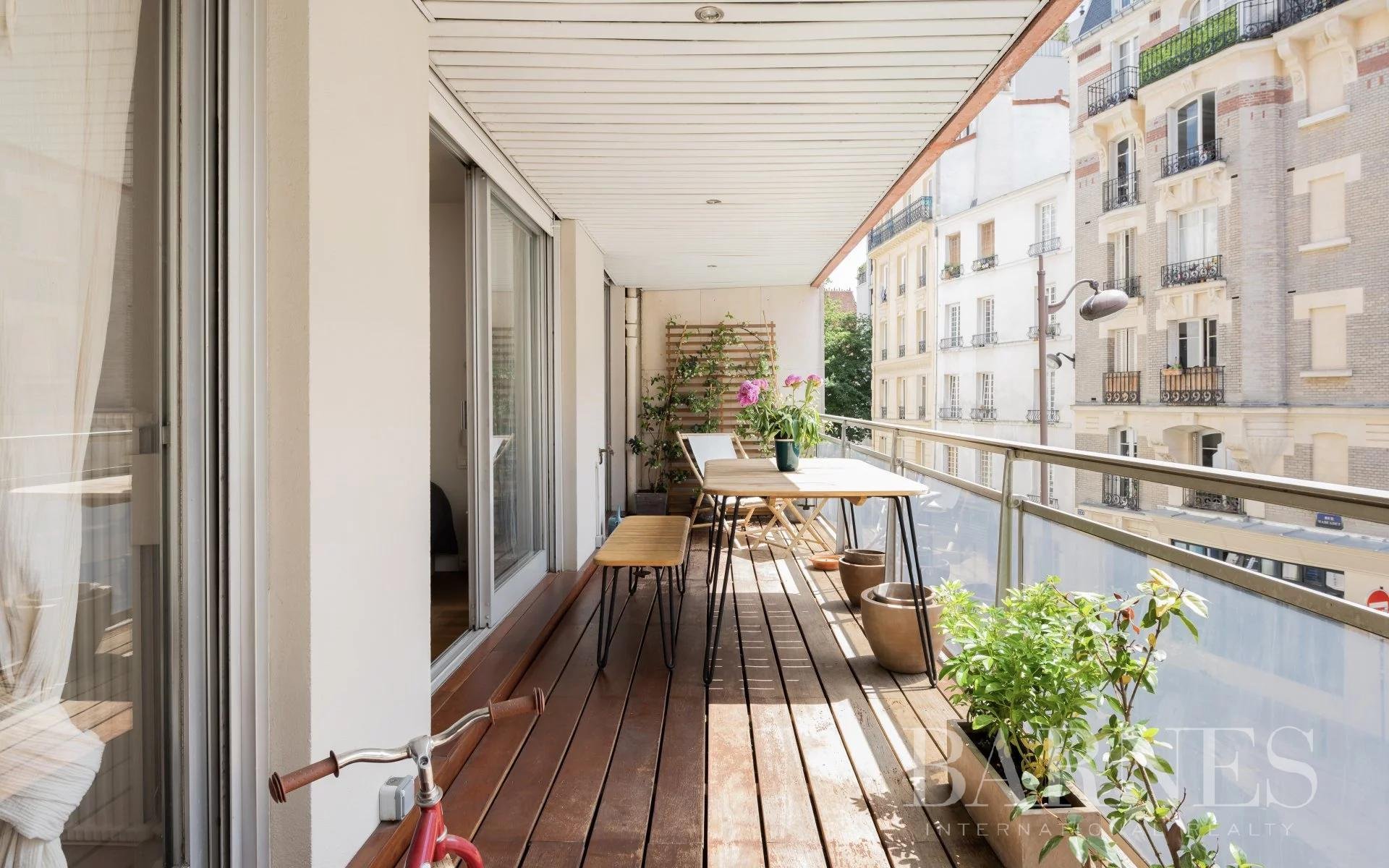 Appartement a louer paris-18e-arrondissement - 4 pièce(s) - 79.3 m2 - Surfyn