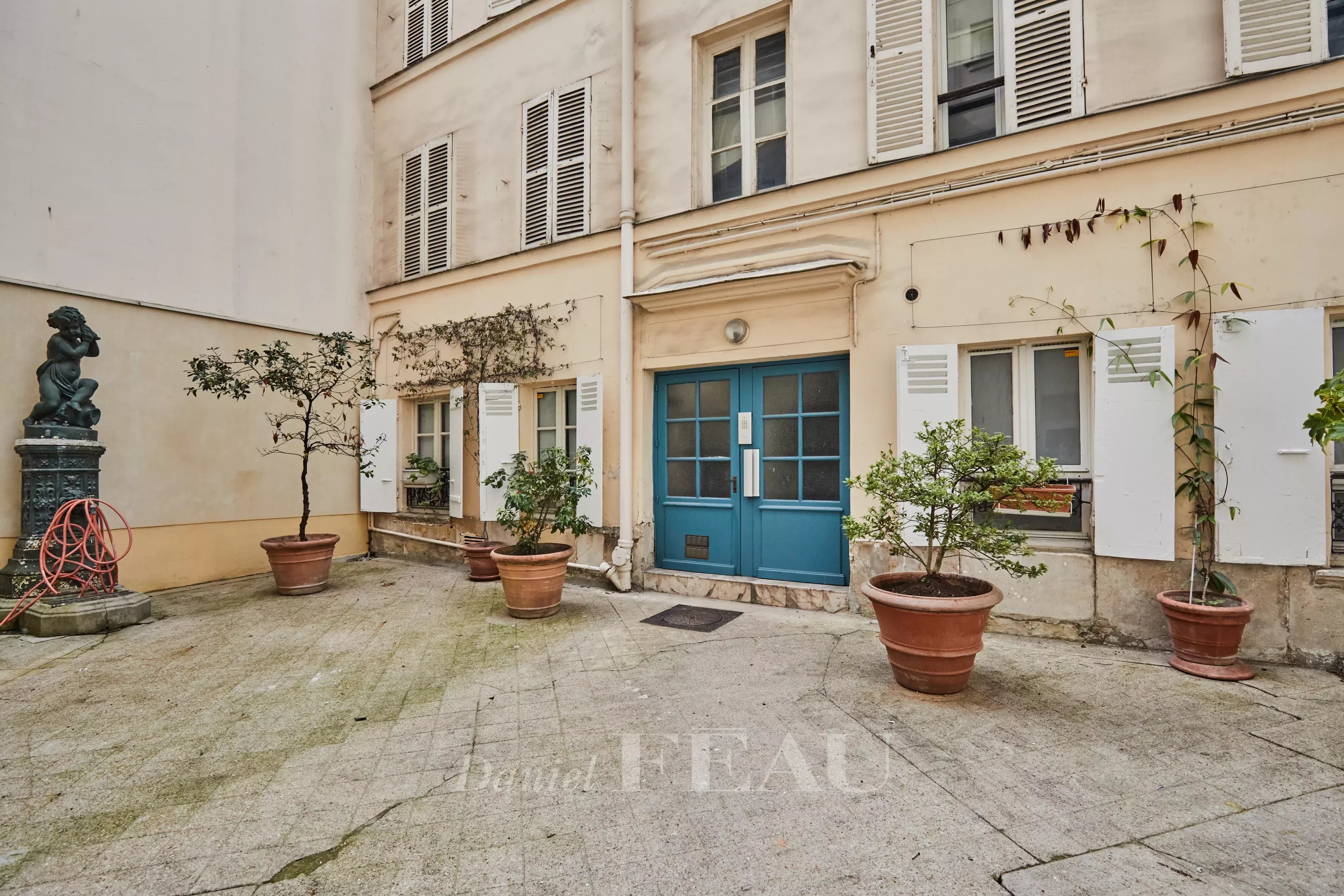 Maison a louer paris-7e-arrondissement - 5 pièce(s) - 126.99 m2 - Surfyn