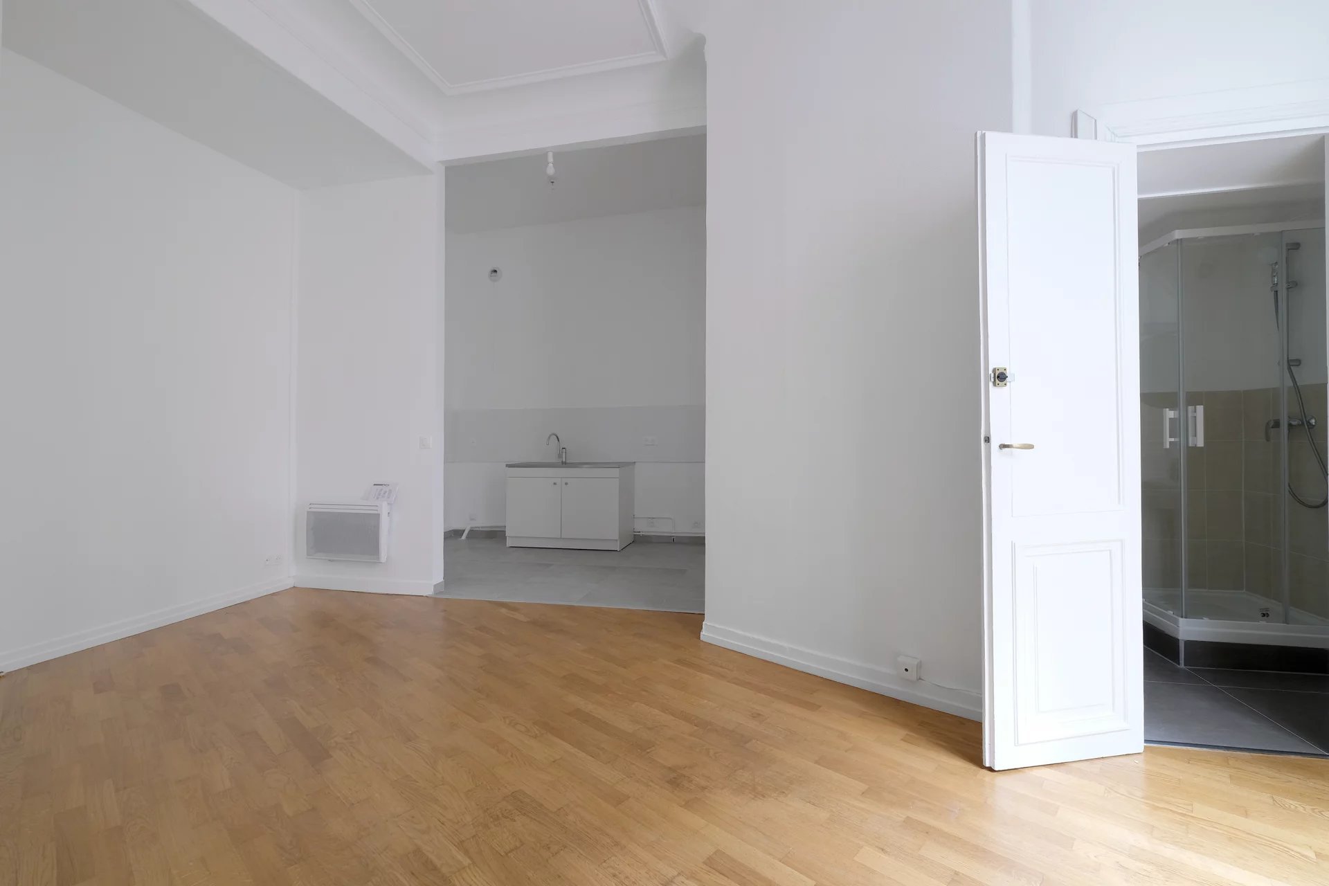 Appartement a louer paris-8e-arrondissement - 1 pièce(s) - 27.3 m2 - Surfyn