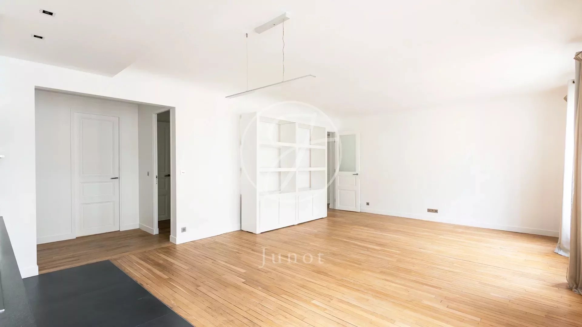 Appartement a louer  - 4 pièce(s) - 100 m2 - Surfyn