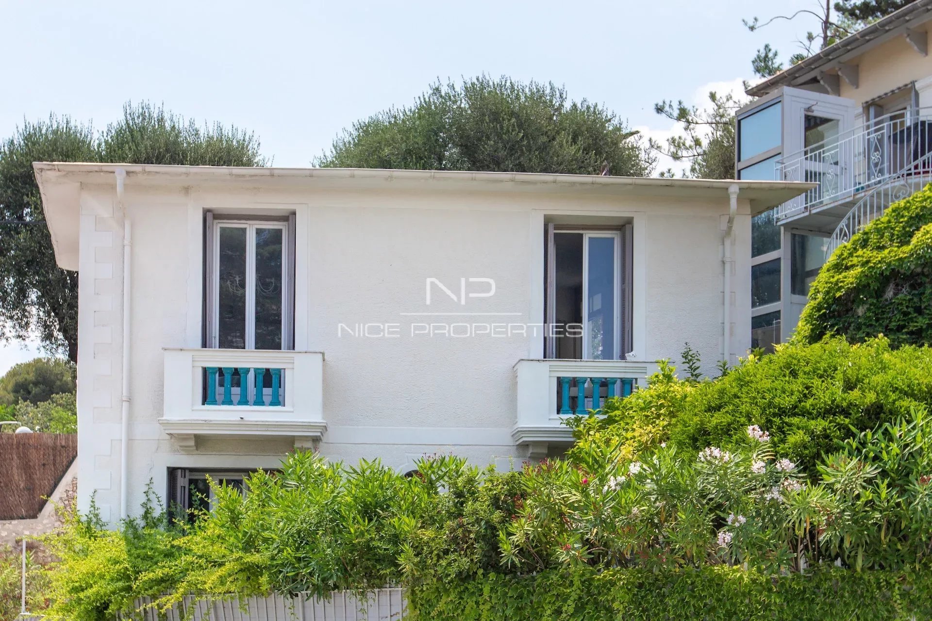 Nice Cimiez, appartement villa individuelle, 3/4 pièces ensoleillé avec jardin et vue mer