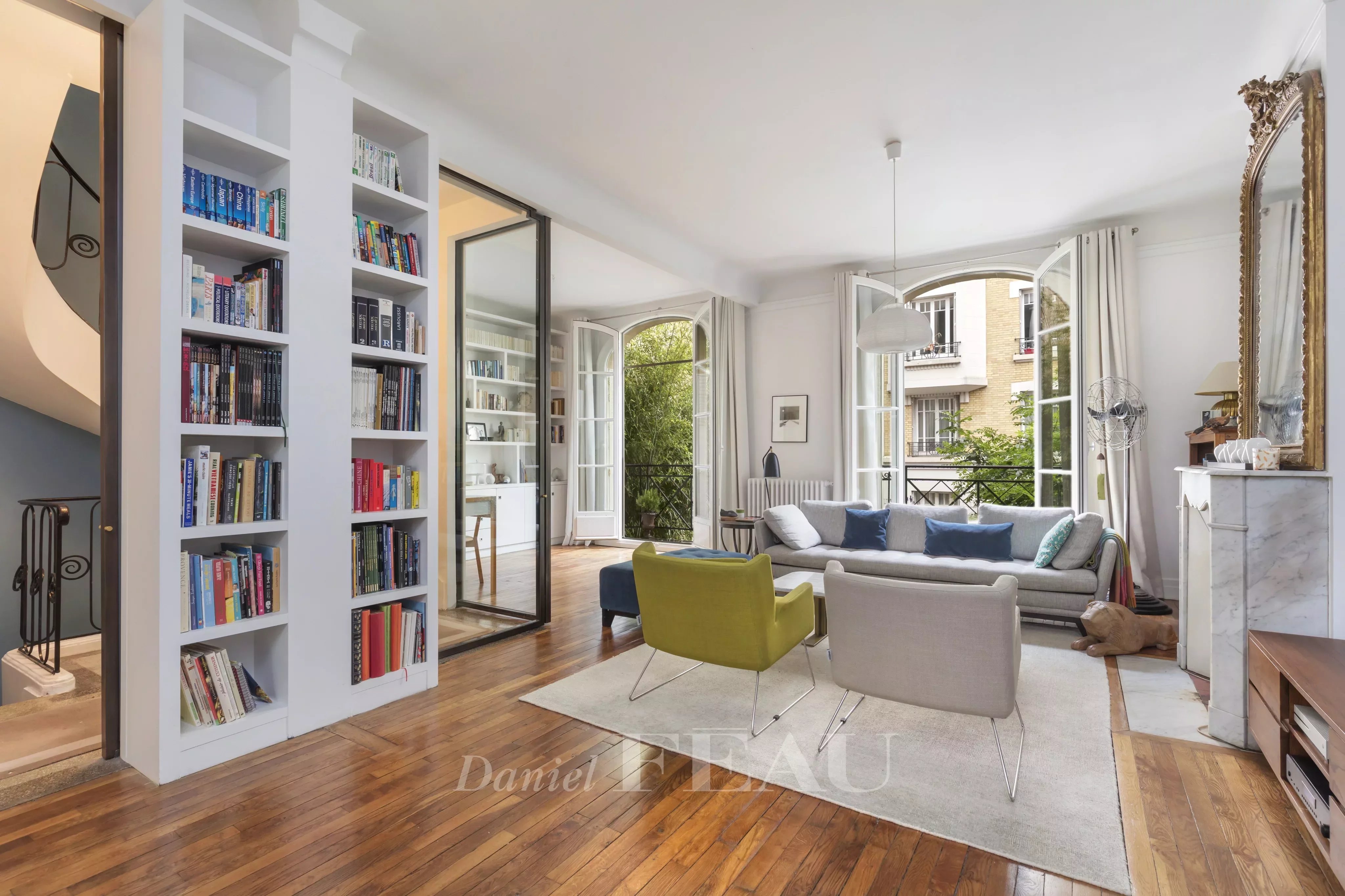 Maison a louer paris-15e-arrondissement - 8 pièce(s) - 224.64 m2 - Surfyn
