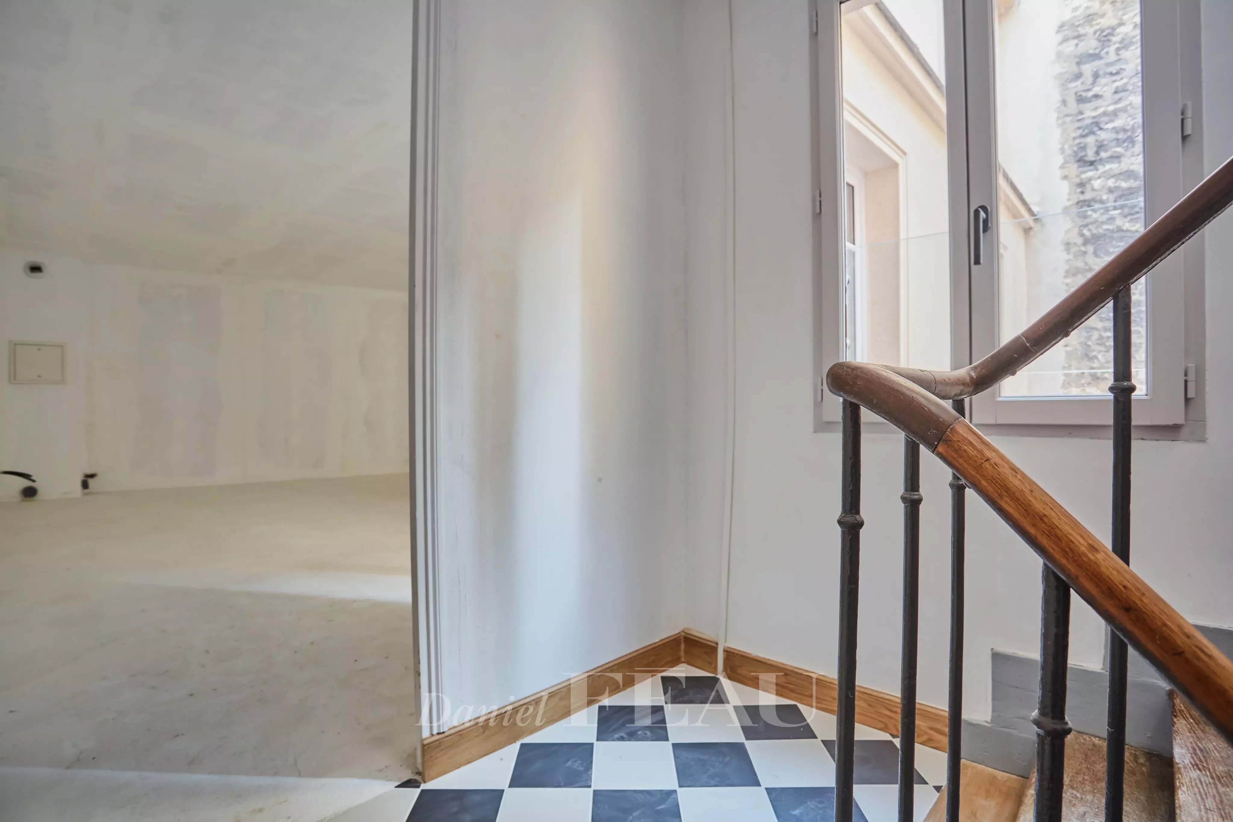 Maison a louer paris-17e-arrondissement - 6 pièce(s) - 190 m2 - Surfyn