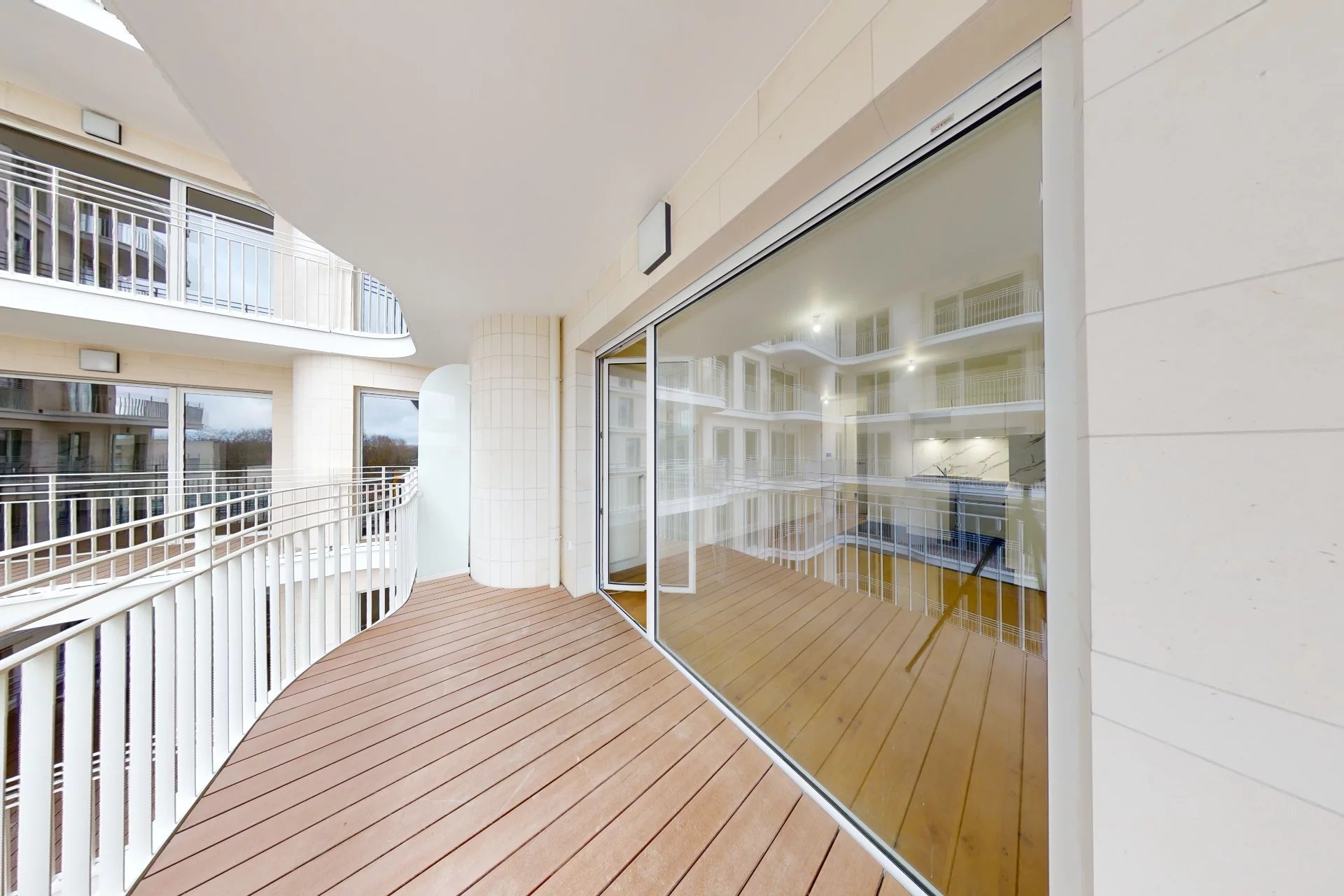 Appartement a louer  - 4 pièce(s) - 86.3 m2 - Surfyn