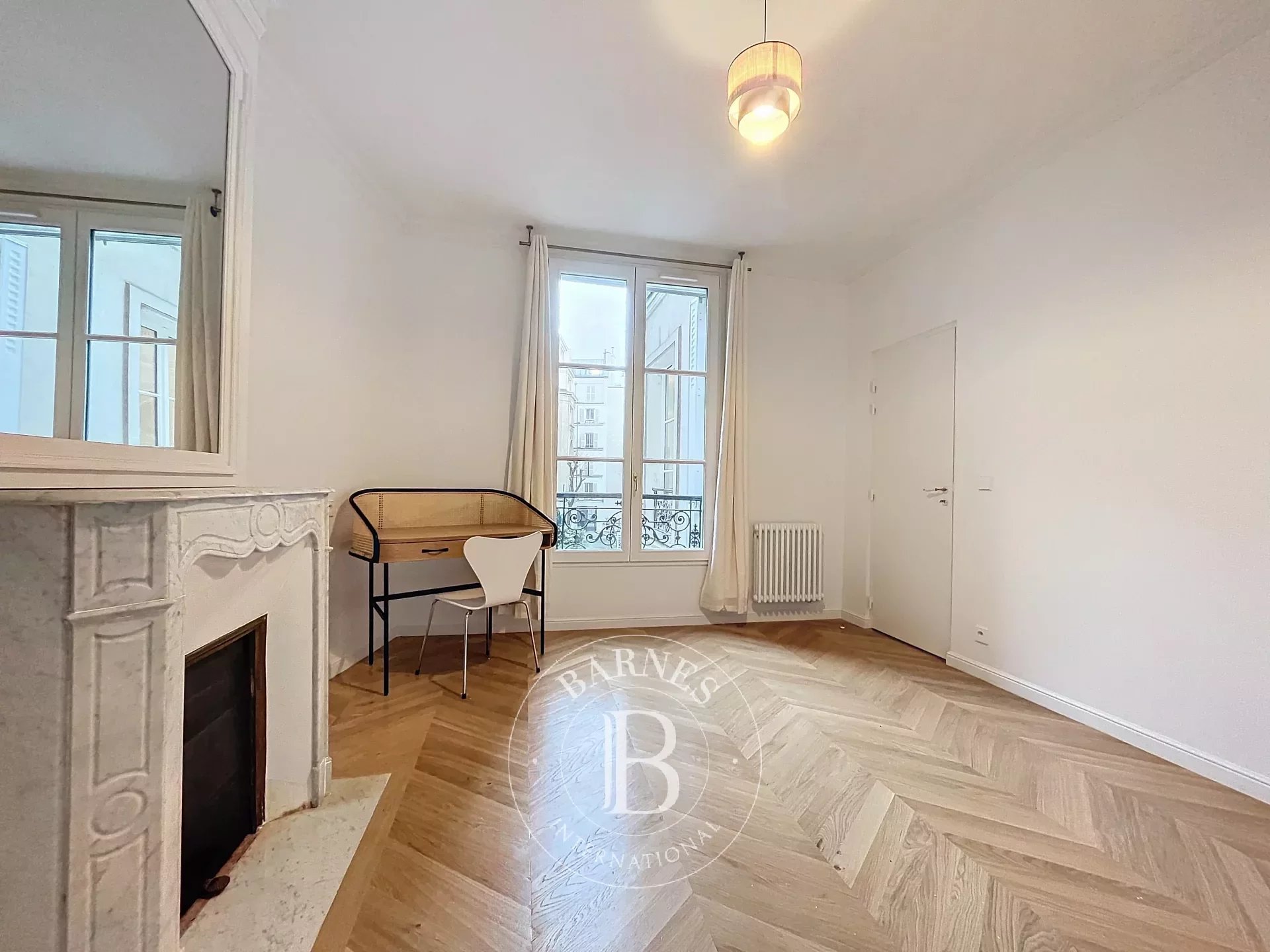 Appartement a louer paris-9e-arrondissement - 5 pièce(s) - 138.89 m2 - Surfyn