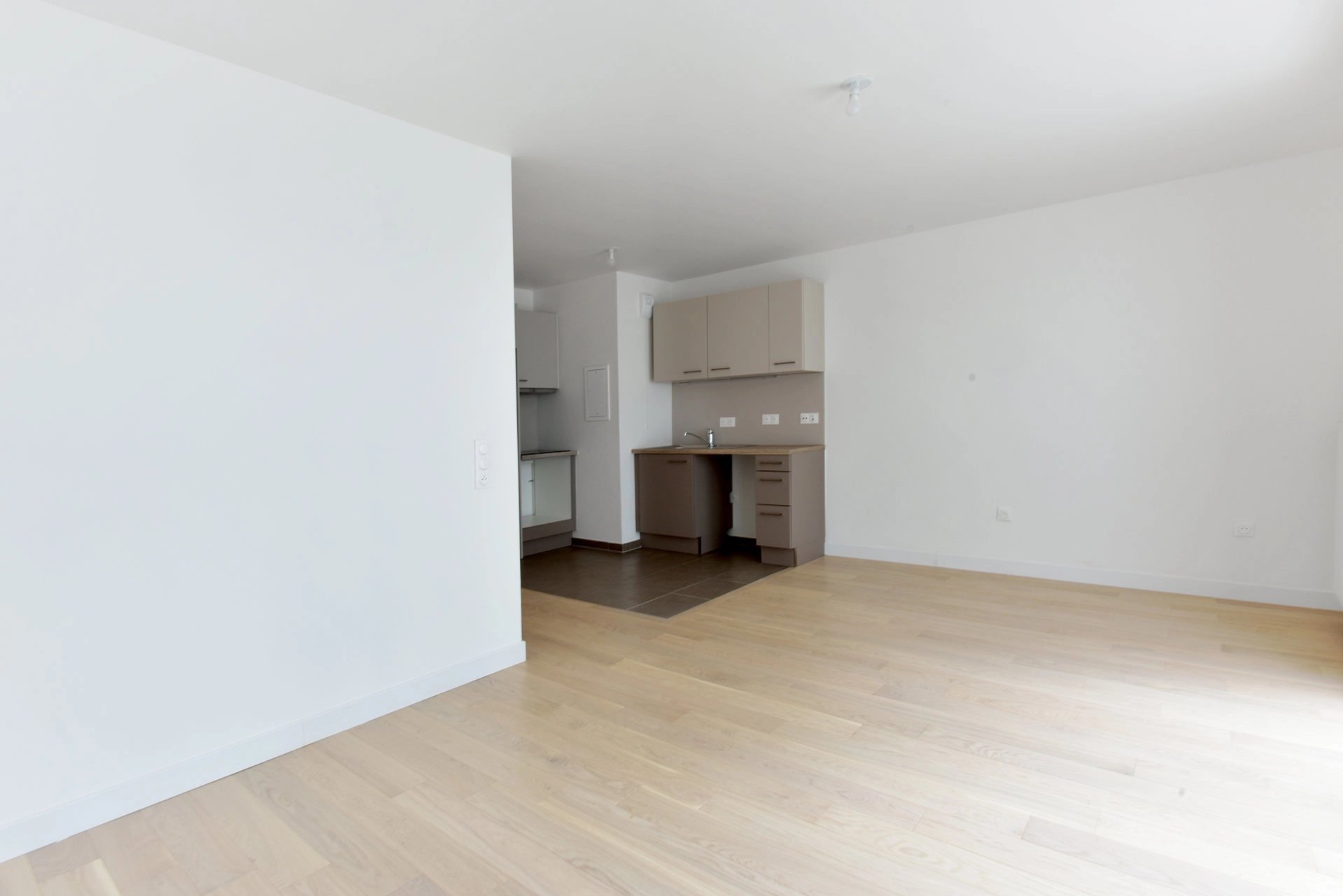 Appartement a louer rueil-malmaison - 2 pièce(s) - 49.9 m2 - Surfyn