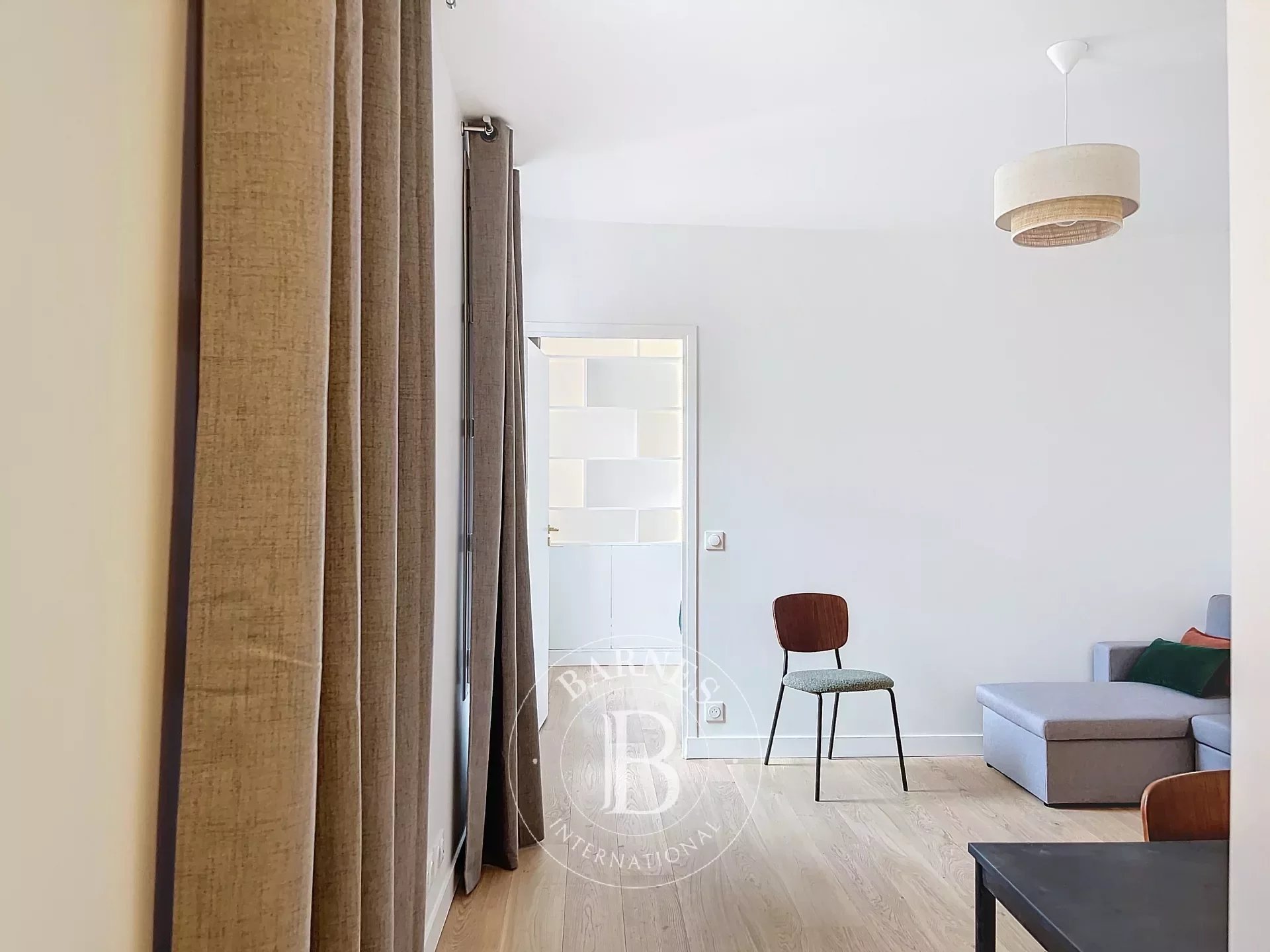 Appartement a louer  - 2 pièce(s) - 31.97 m2 - Surfyn
