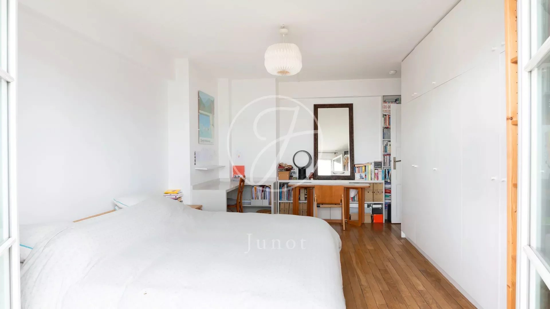 Appartement a louer paris-9e-arrondissement - 4 pièce(s) - 71.25 m2 - Surfyn