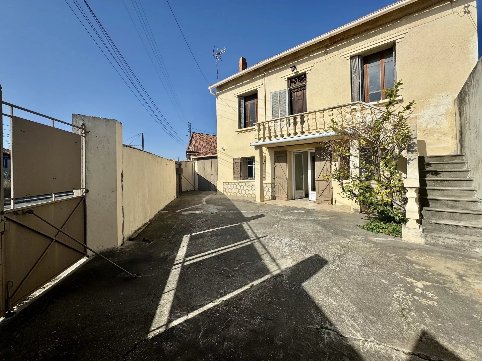 Maison 8 pièces 132 m² Arles