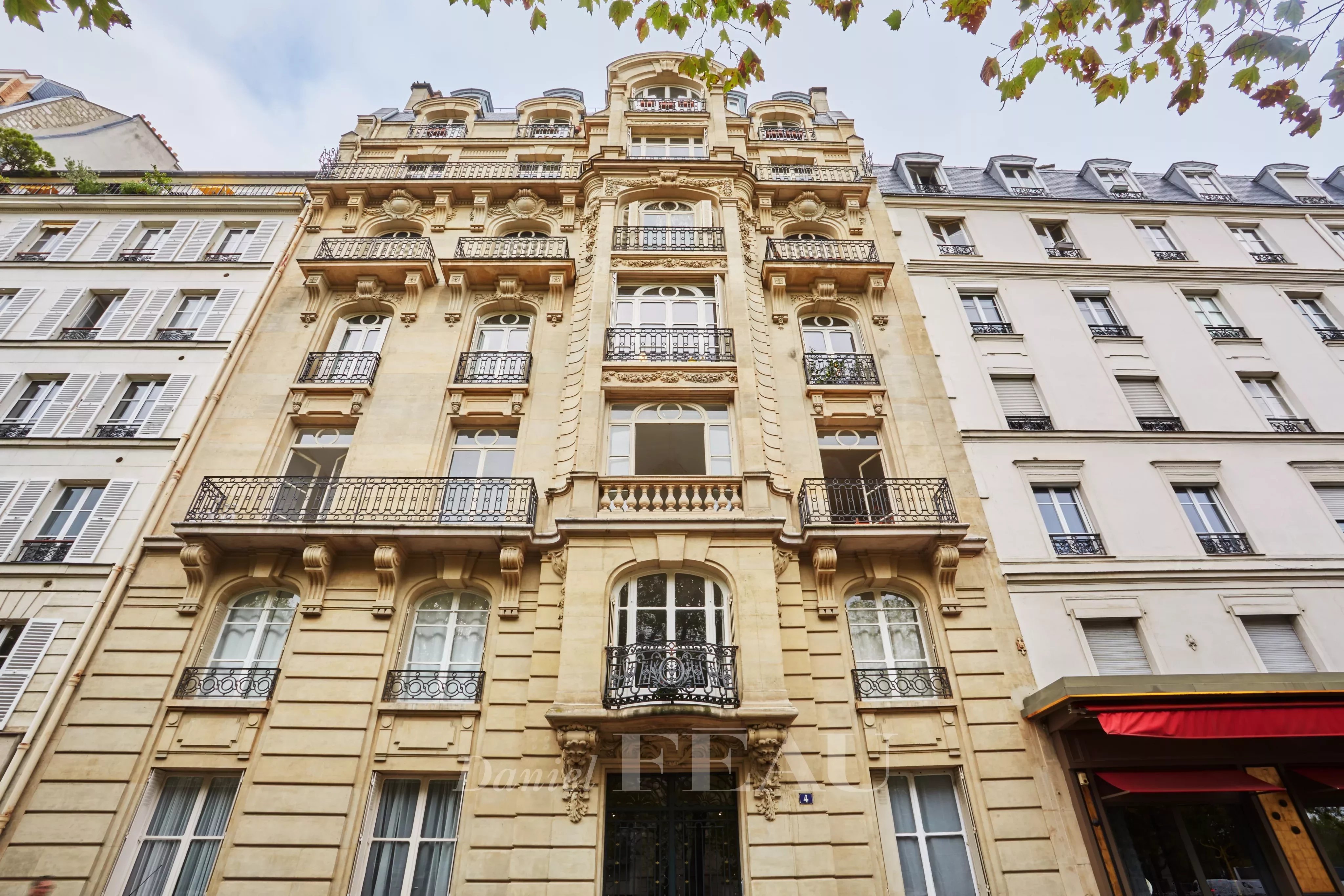 Appartement a louer paris-7e-arrondissement - 4 pièce(s) - 89 m2 - Surfyn