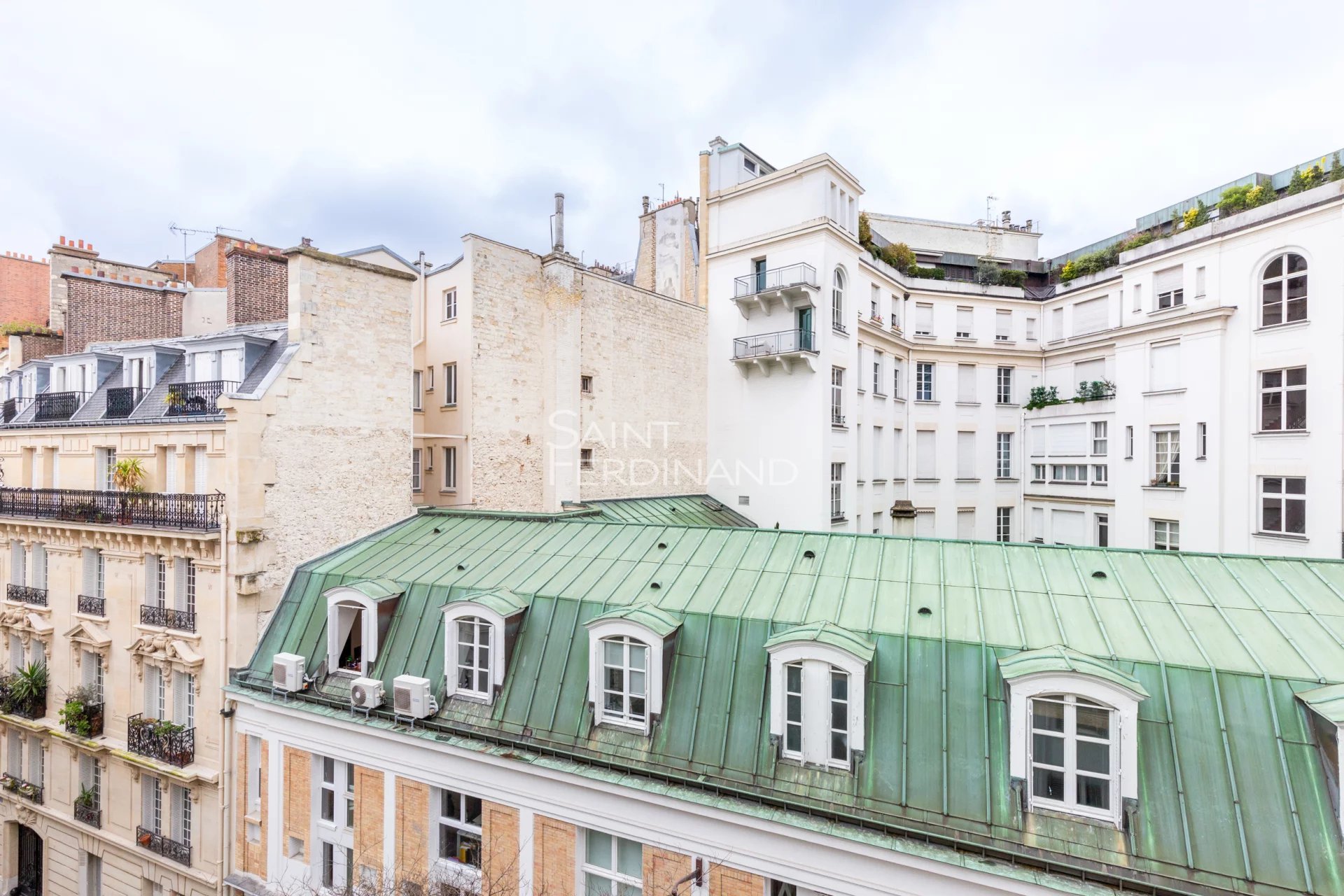 Appartement a louer paris-16e-arrondissement - 1 pièce(s) - 27.97 m2 - Surfyn