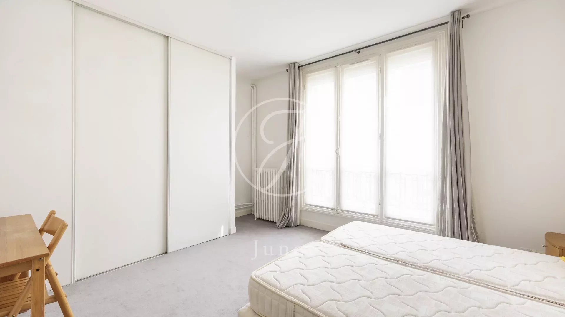 Appartement a louer  - 5 pièce(s) - 123.78 m2 - Surfyn
