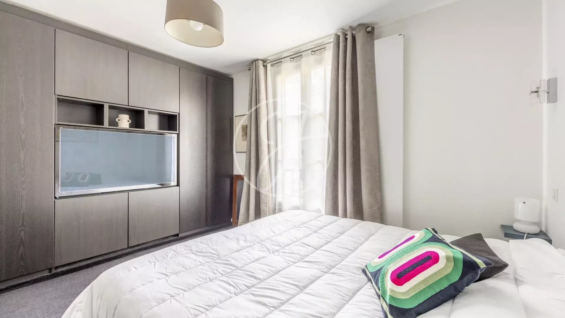 Appartement a louer paris-10e-arrondissement - 3 pièce(s) - 76.88 m2 - Surfyn