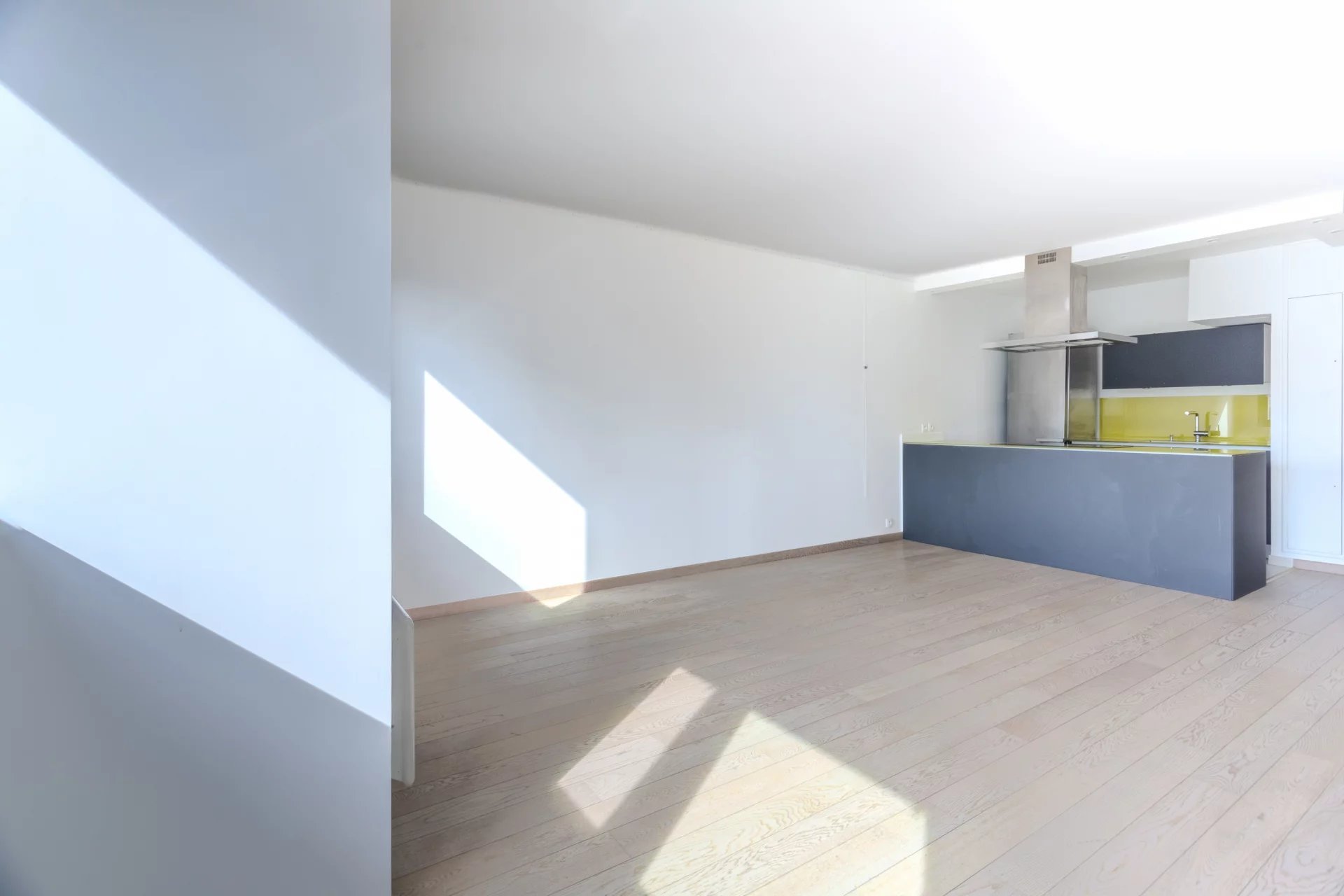 Appartement a vendre  - 2 pièce(s) - 74 m2 - Surfyn