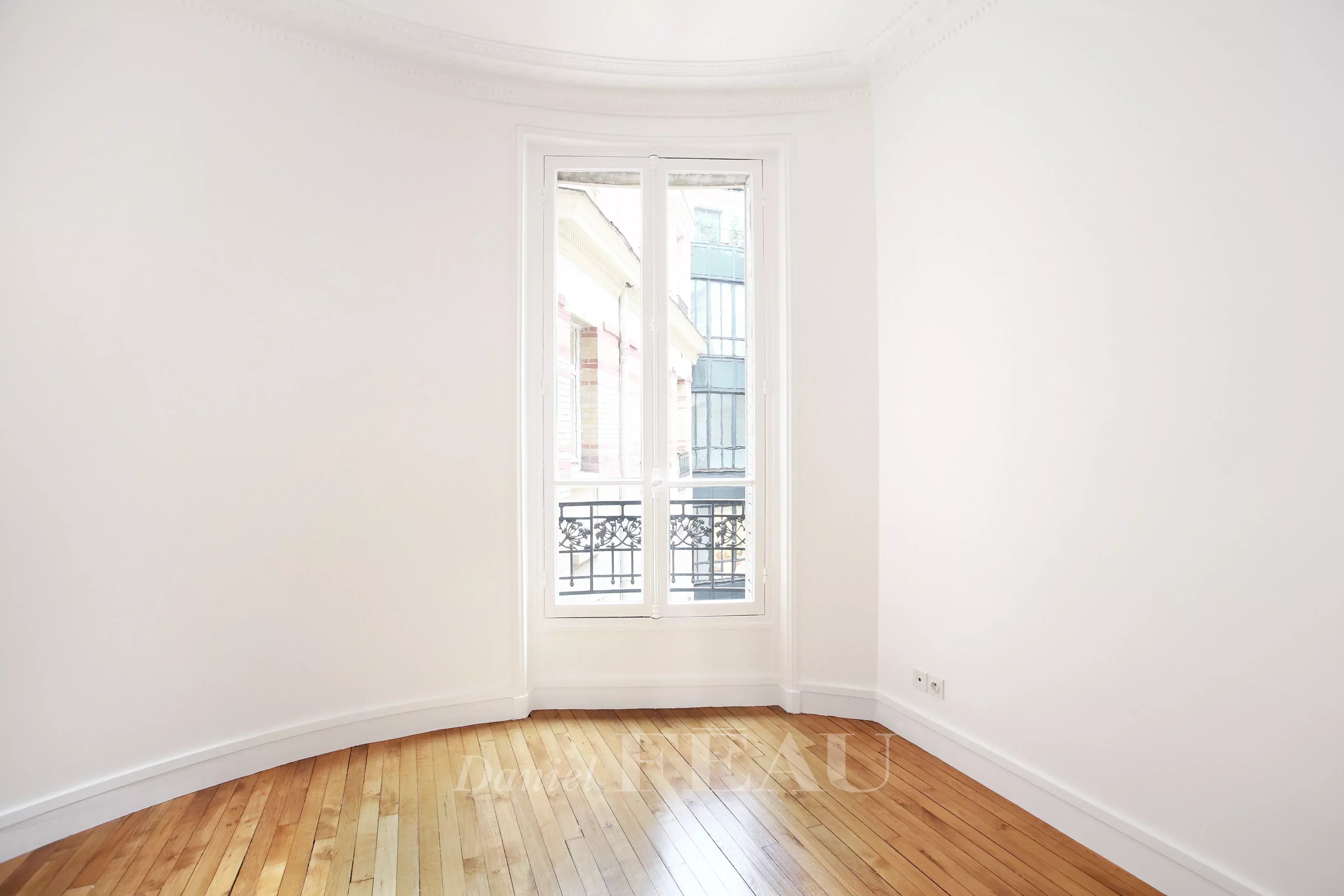 Appartement a louer paris-7e-arrondissement - 4 pièce(s) - 89.9 m2 - Surfyn
