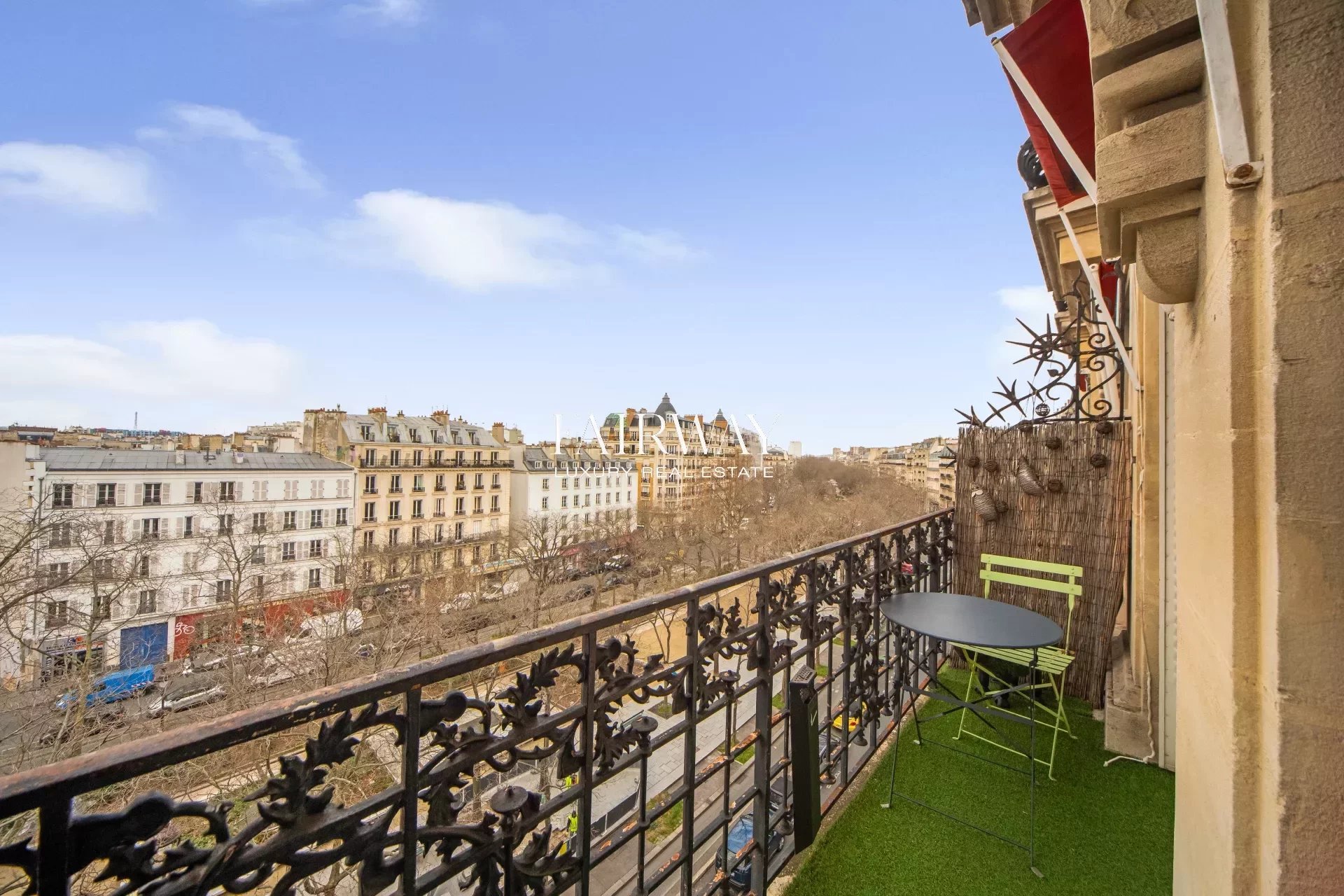 Appartement 5 pièce(s) 128.1 m²à vendre Paris-3e-arrondissement