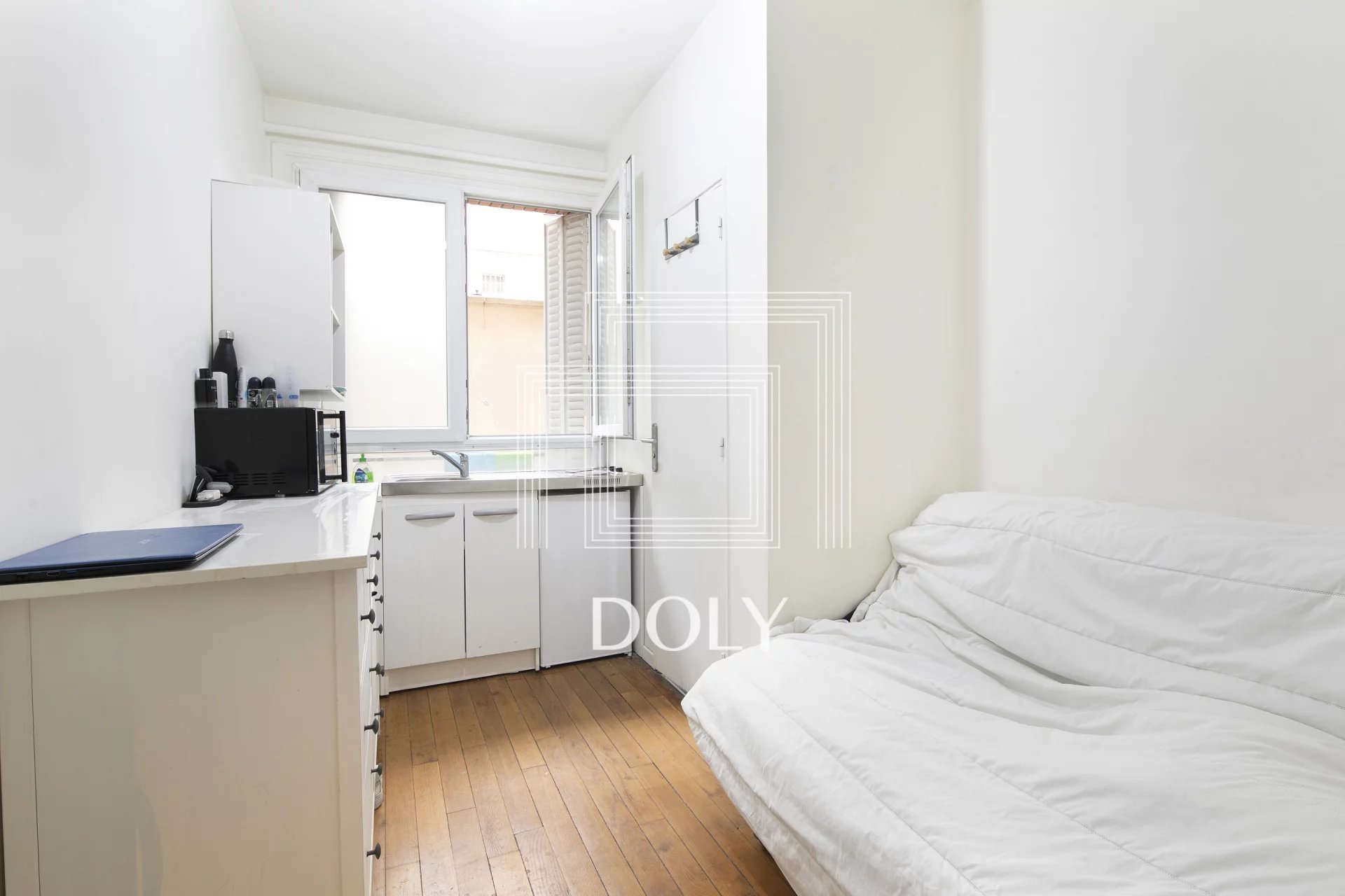 Appartement 1 pièce(s) 10 m²à vendre Paris-16e-arrondissement
