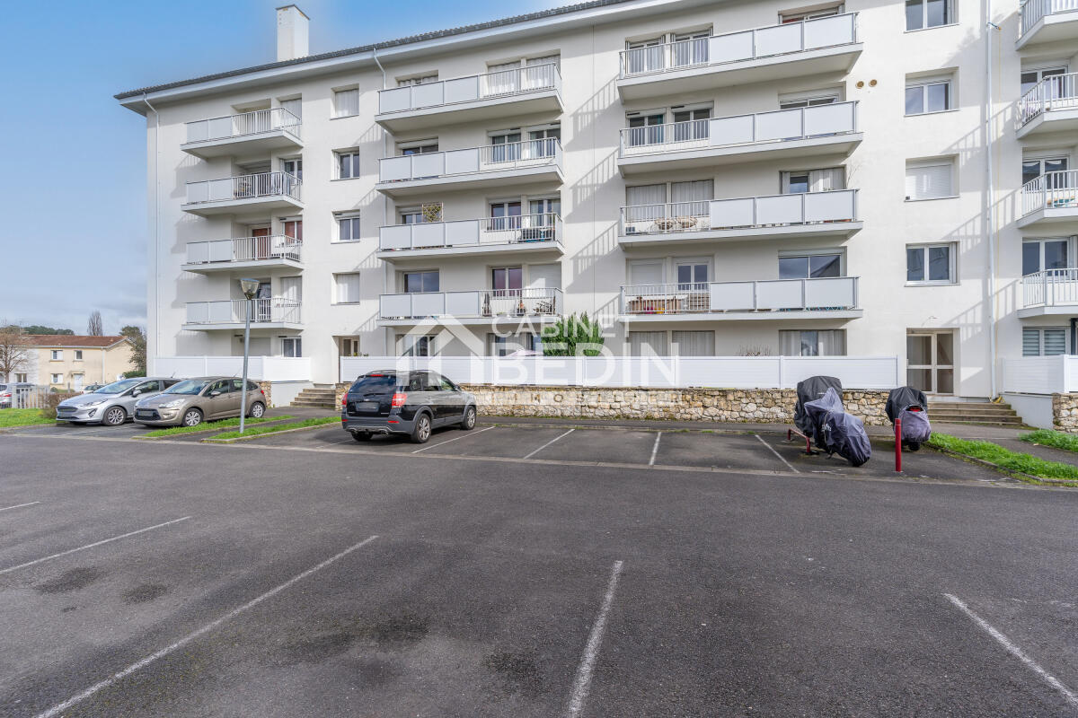 Appartement 4 pièces 75 m² Saint-Médard-en-Jalles