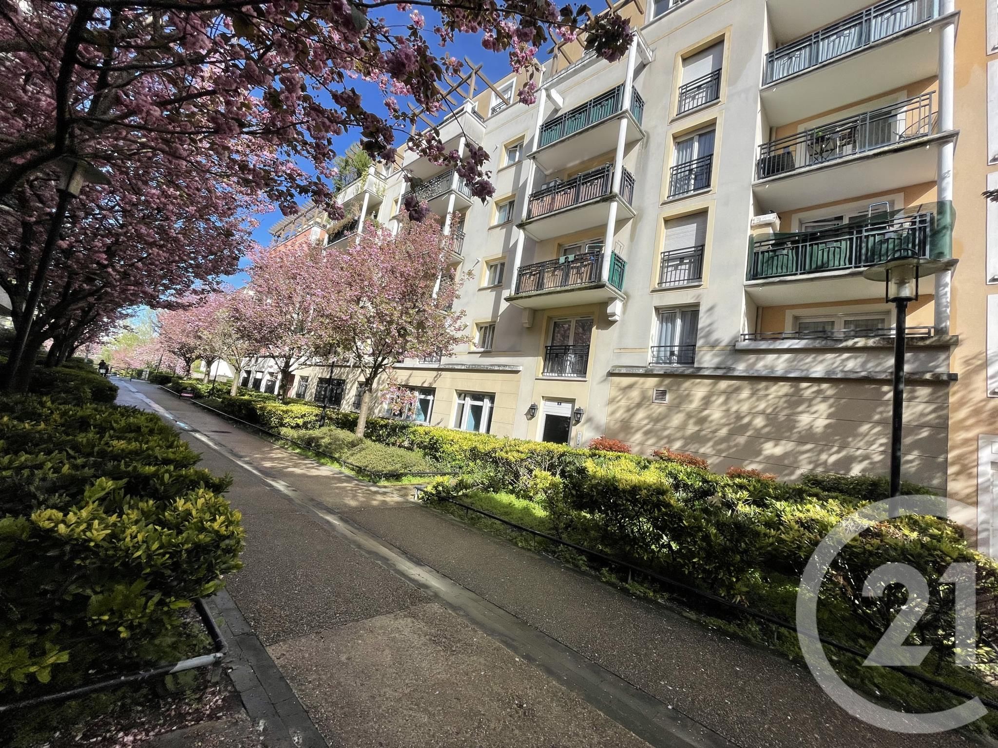Appartement 4 pièce(s) 79 m²à vendre Villeneuve-la-garenne