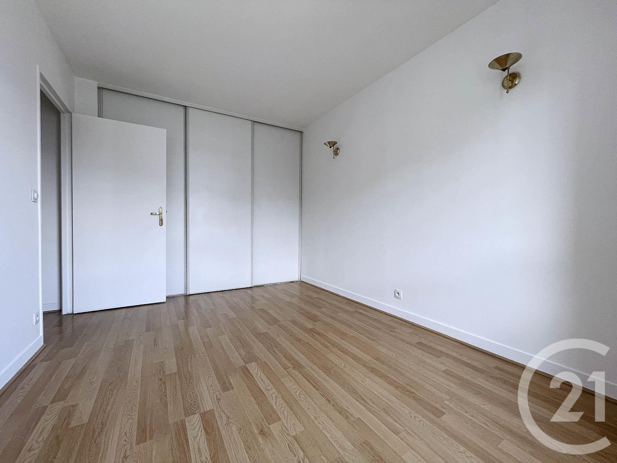 Appartement a louer courbevoie - 4 pièce(s) - 84.14 m2 - Surfyn