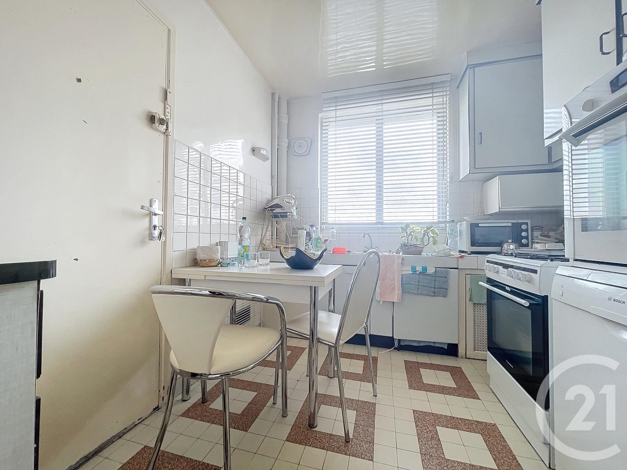 Appartement a vendre  - 5 pièce(s) - 107.48 m2 - Surfyn