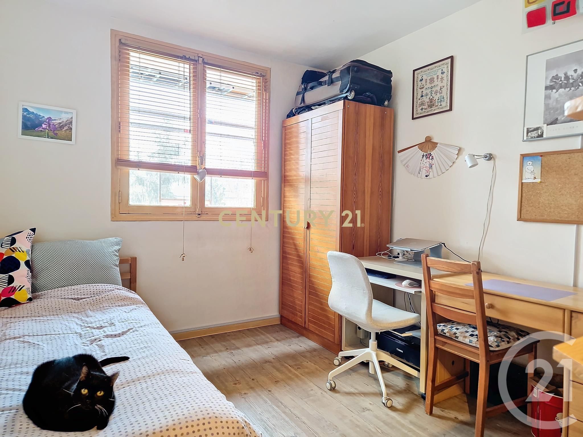 Appartement a louer bourg-la-reine - 4 pièce(s) - 66.07 m2 - Surfyn