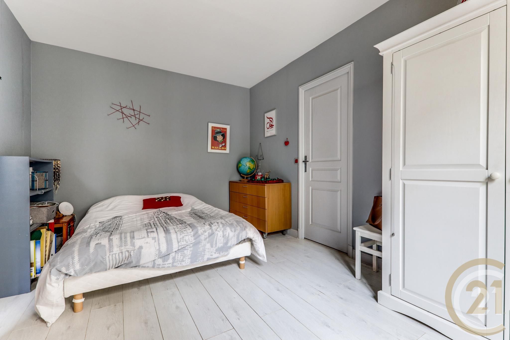 Appartement a louer paris-17e-arrondissement - 4 pièce(s) - 113 m2 - Surfyn