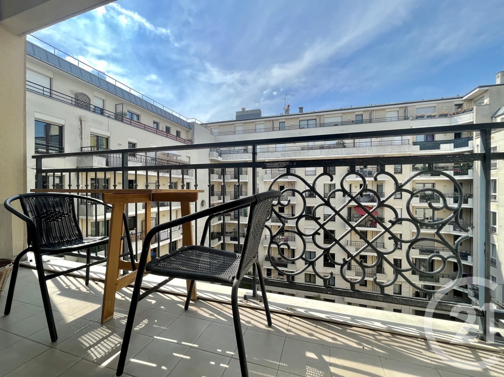 Appartement 2 pièces 54 m² Issy-les-Moulineaux