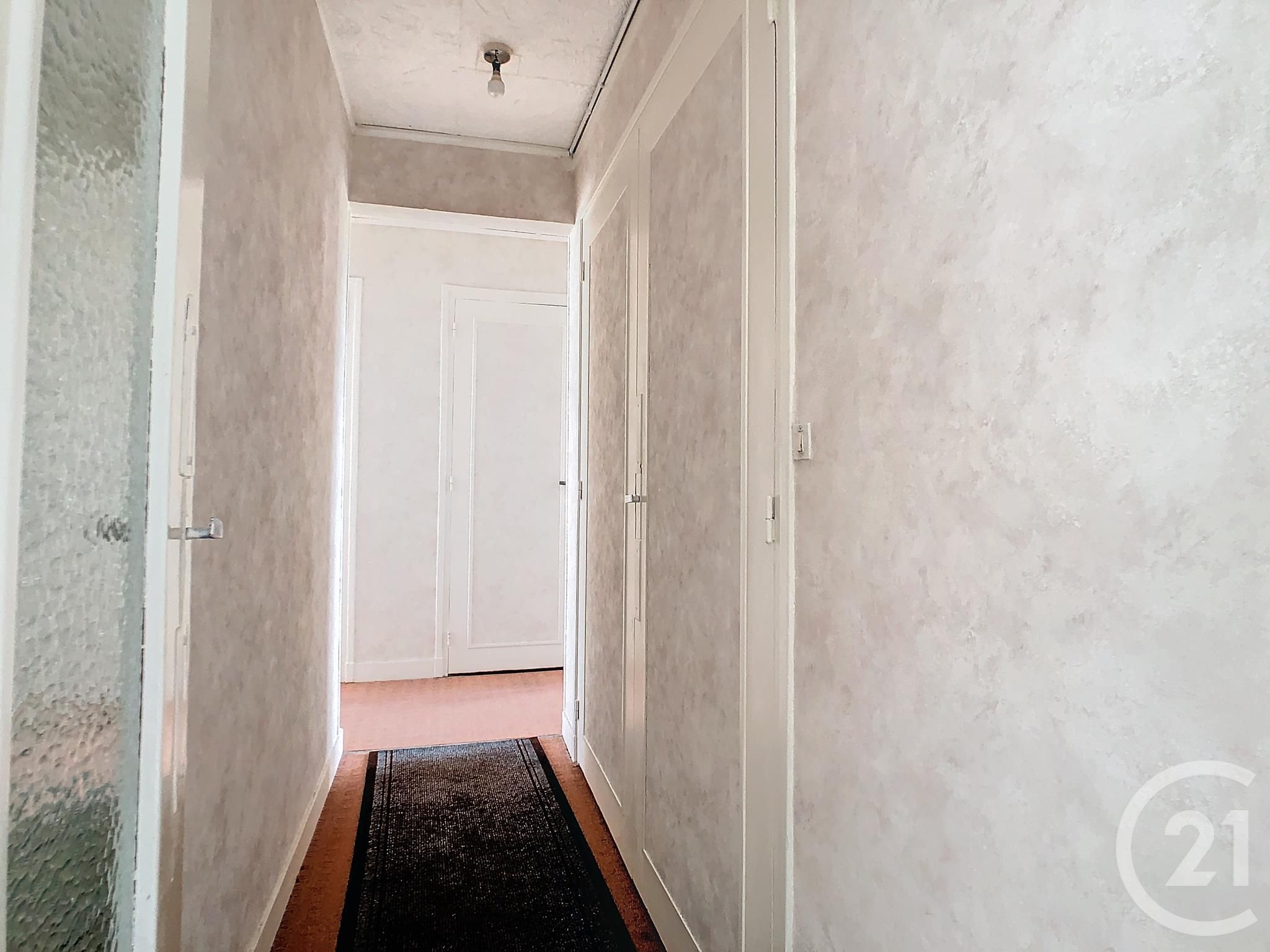 Appartement a vendre  - 4 pièce(s) - 65.04 m2 - Surfyn