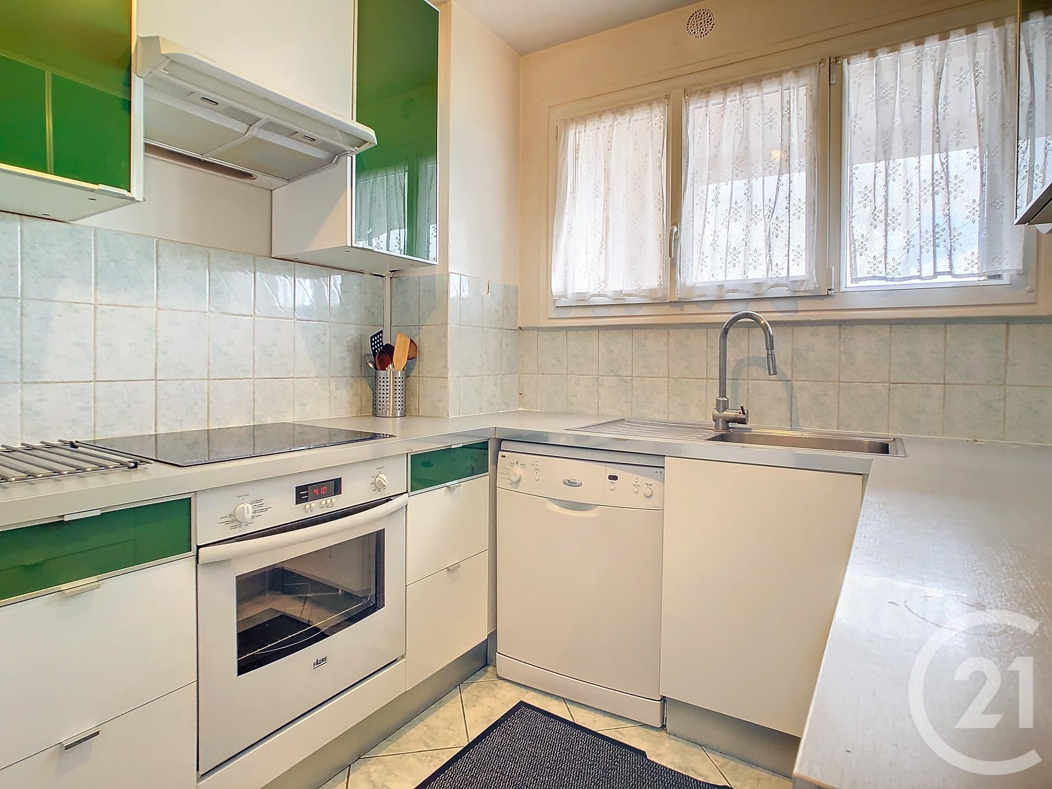 Appartement a vendre  - 4 pièce(s) - 65.04 m2 - Surfyn