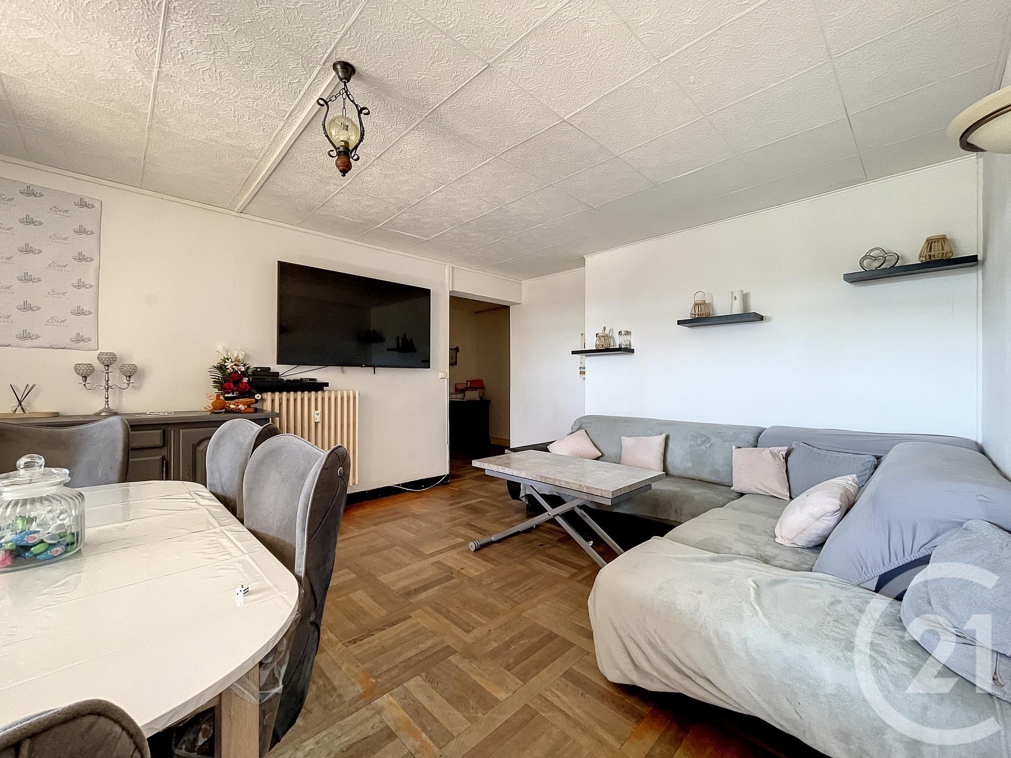 Appartement 5 pièces 110 m² bagnols-sur-ceze