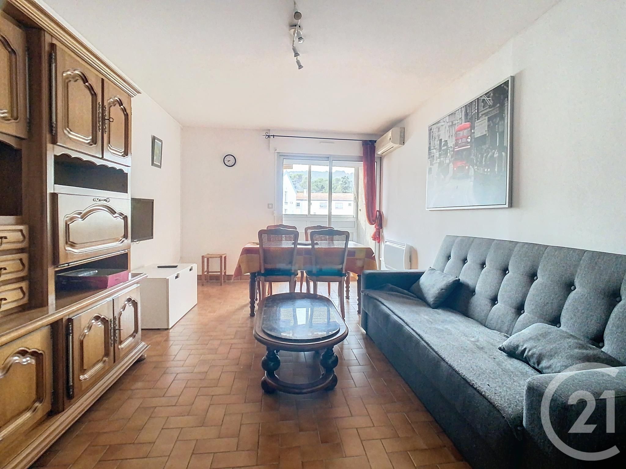Appartement 2 pièces 47 m² bagnols-sur-ceze