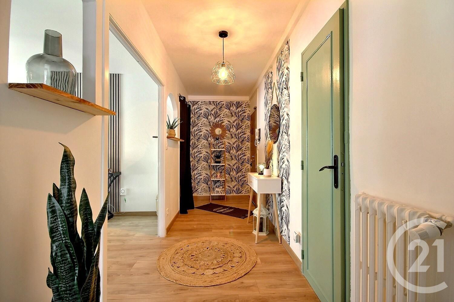 Appartement 3 pièces 79 m² Villebarou